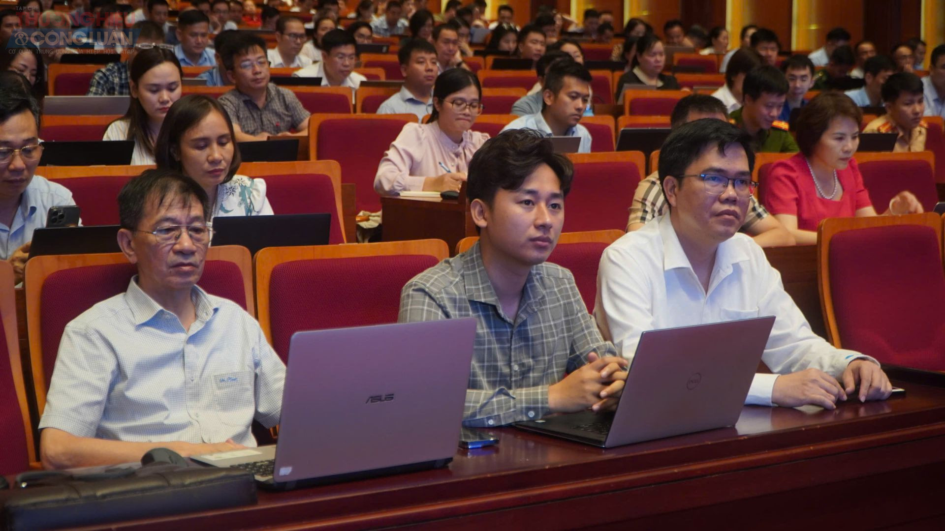 Các học viên tại buổi tập huấn.