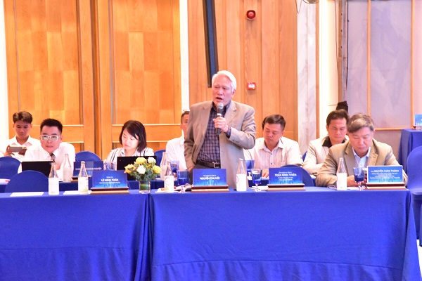 Phó Giáo sư Tiến sĩ Nguyễn Chu Hồi phát biểu
