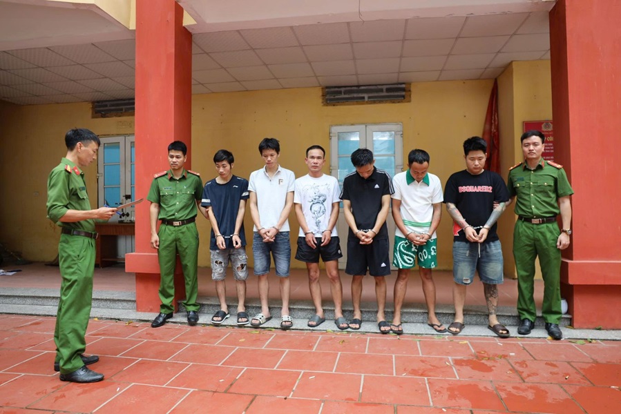 Các đối tượng tại cơ quan công an