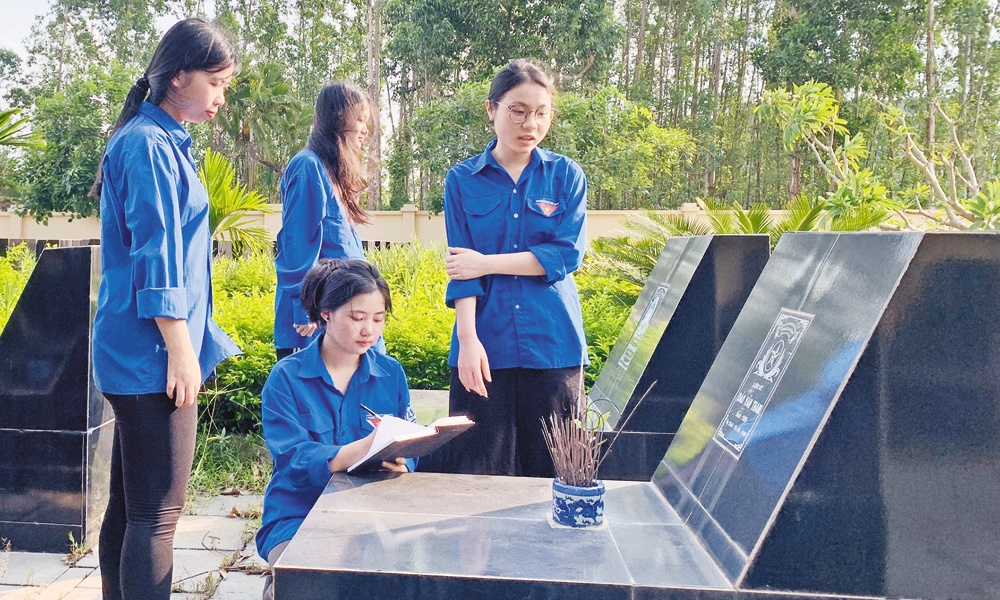 Số hóa nghĩa trang liệt sĩ ở Bắc Ninh