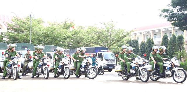 Lực lượng chức năng ra quân tuần tra