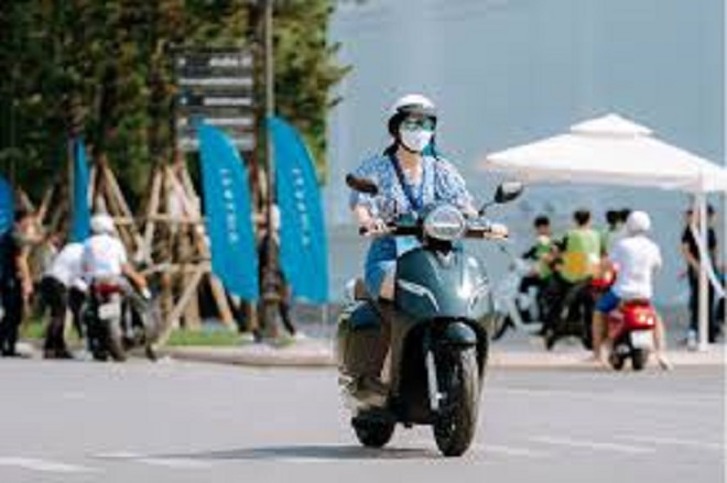 Thúc đẩy xe điện: Các hãng xe Việt tung ưu đãi "khủng", Hà Nội đề xuất chính sách hỗ trợ người dân