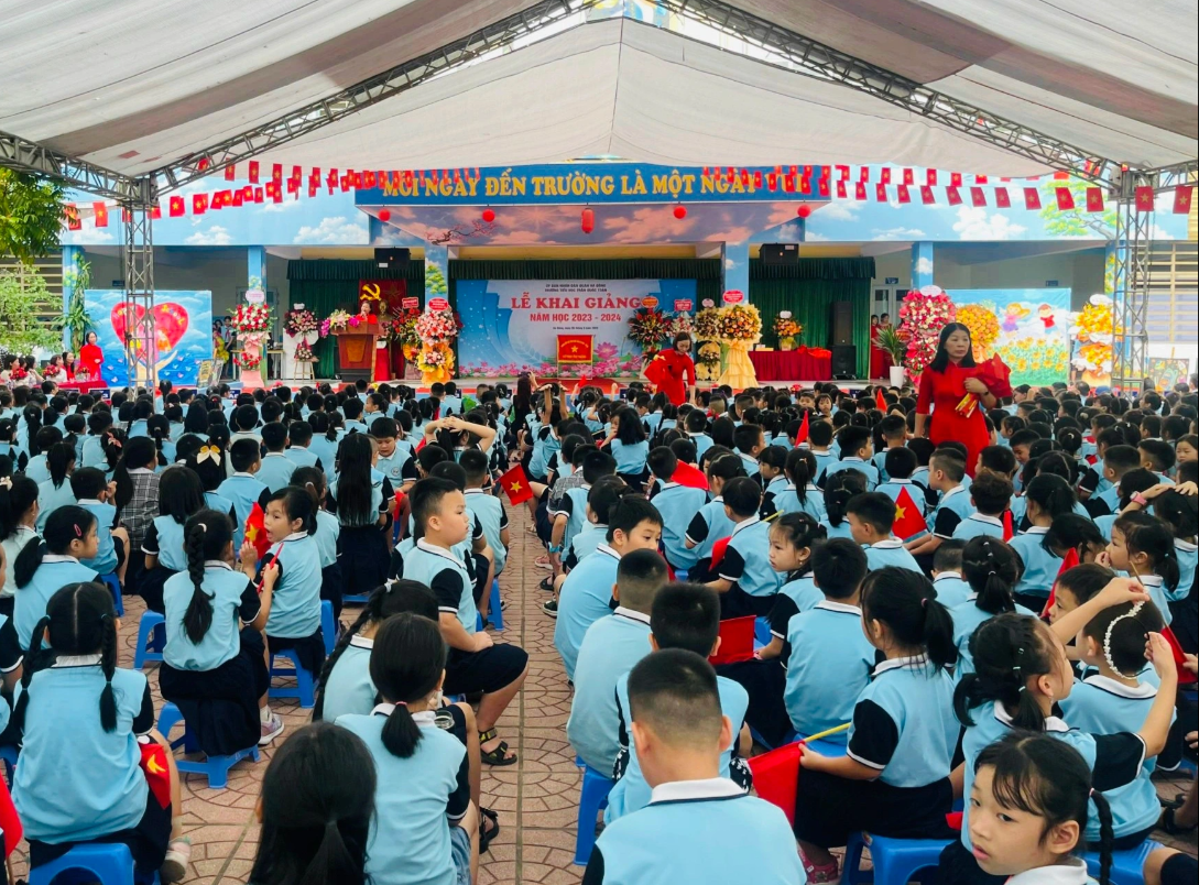 Học sinh Trường Tiểu học Trần Quốc Toản (Hà Đông, Hà Nội). Ảnh: Hồng Anh