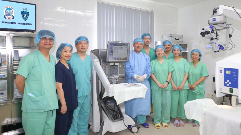 BS, chuyên gia tại Trung tâm mắt BS, chuyên gia tại Trung tâm mắt