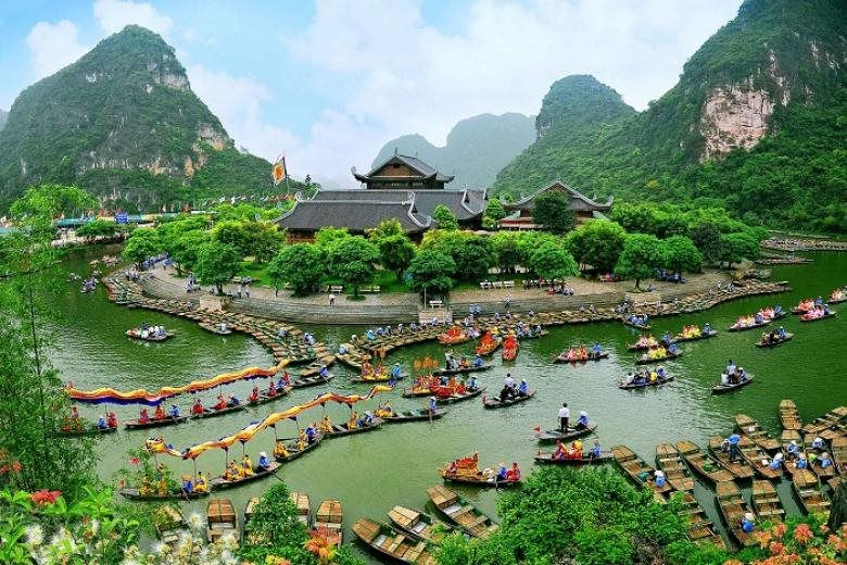 Quần thể danh thắng Tràng An được UNESCO công nhận là Di sản văn hóa và thiên nhiên thế giới Quần thể danh thắng Tràng An được UNESCO công nhận là Di sản văn hóa và thiên nhiên thế giới