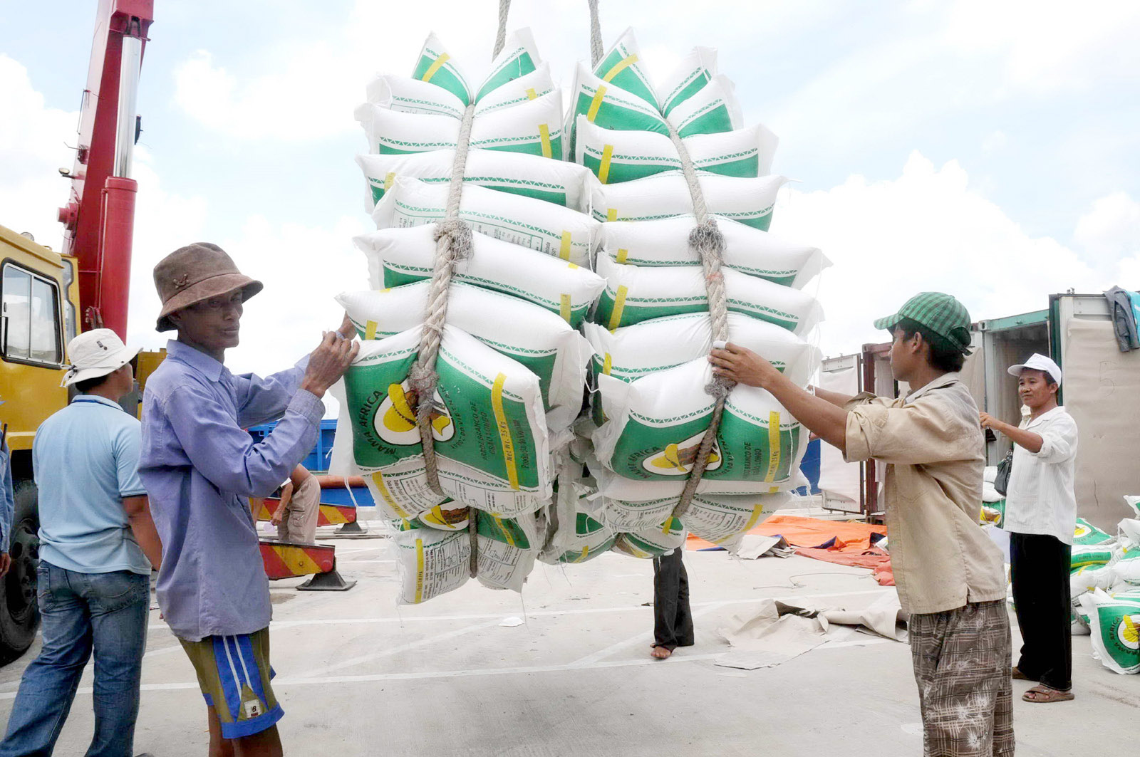 Giá lúa gạo hôm nay ngày 27/7: Đi ngang, tuần qua gạo xuất khẩu biến động. (Ảnh minh họa) Giá lúa gạo hôm nay ngày 27/7: Đi ngang, tuần qua gạo xuất khẩu biến động. (Ảnh minh họa)