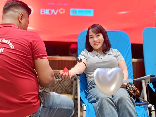 “Hiến máu cứu người – một nghĩa cử cao đẹp” trong cộng đồng “Hiến máu cứu người – một nghĩa cử cao đẹp” trong cộng đồng