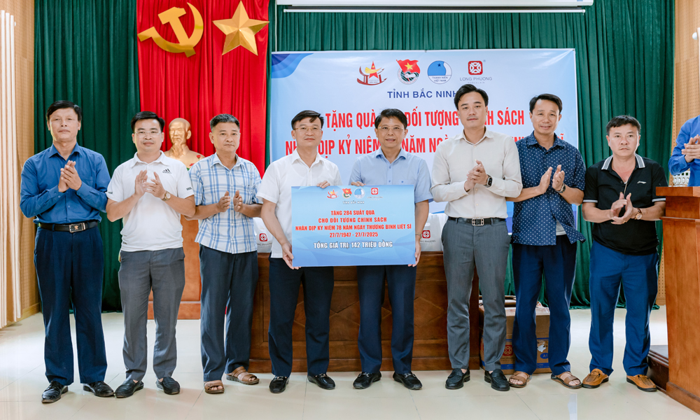 Hội Doanh nhân trẻ tỉnh Bắc Ninh trao tặng 5,3 nghìn suất quà tri ân người có công với cách mạng