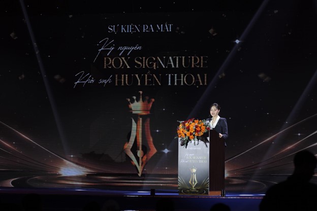 Bà Lê Thu Trang, Tổng Giám đốc ROX Signature phát biểu tại lễ ra mắt thương hiệu và giới thiệu dự án