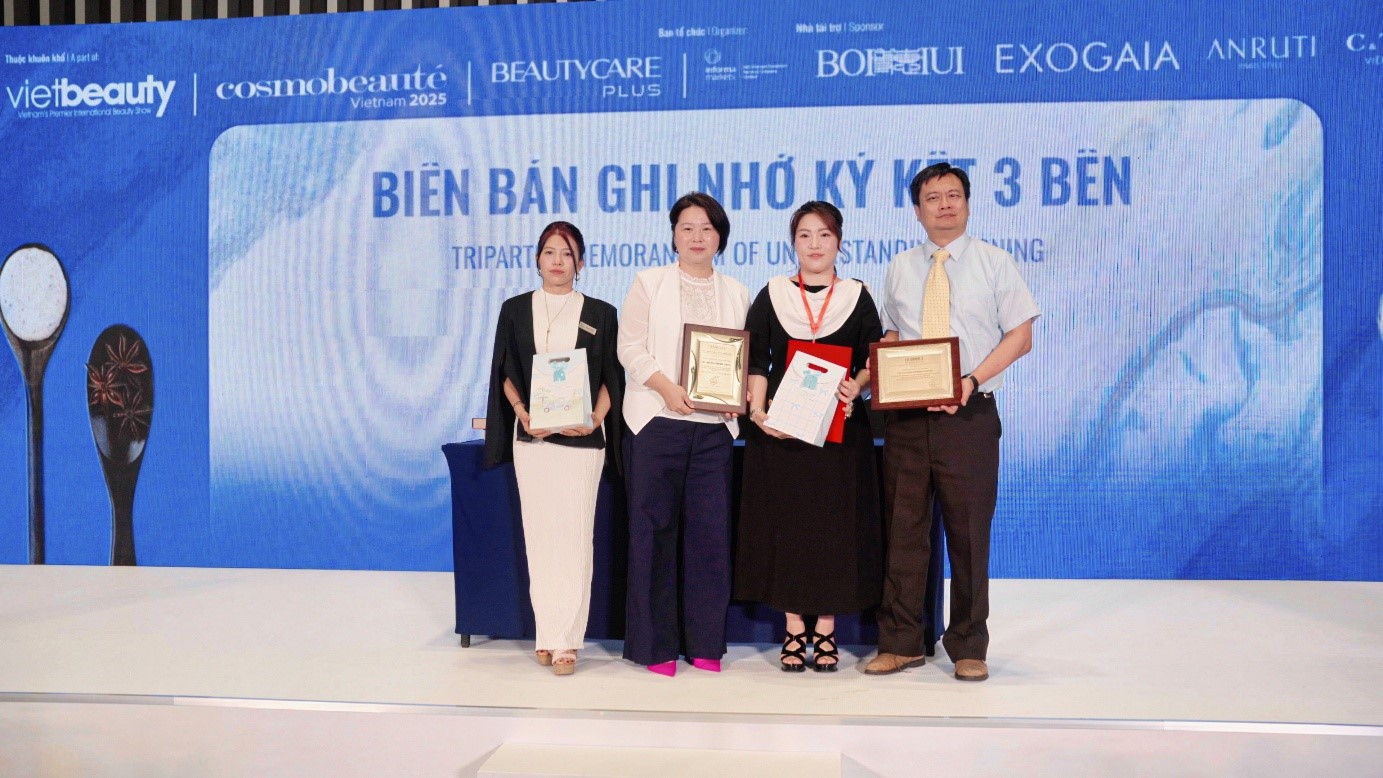 Thúc đẩy ứng dụng công nghệ cao trong ngành làm đẹp Việt Nam