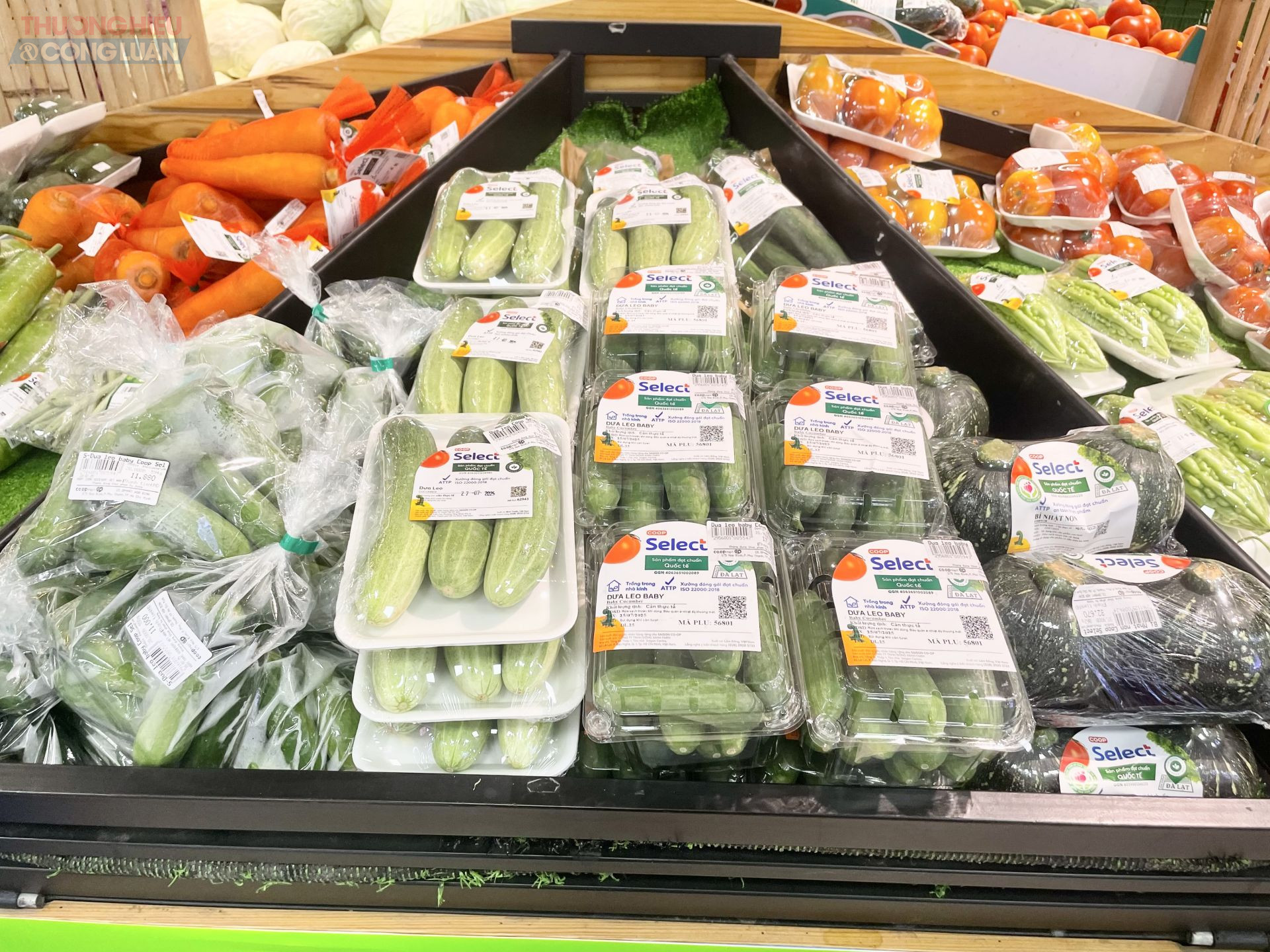 Các loại củ quả gắn tích xanh với thông tin sản phẩm đầy đủ