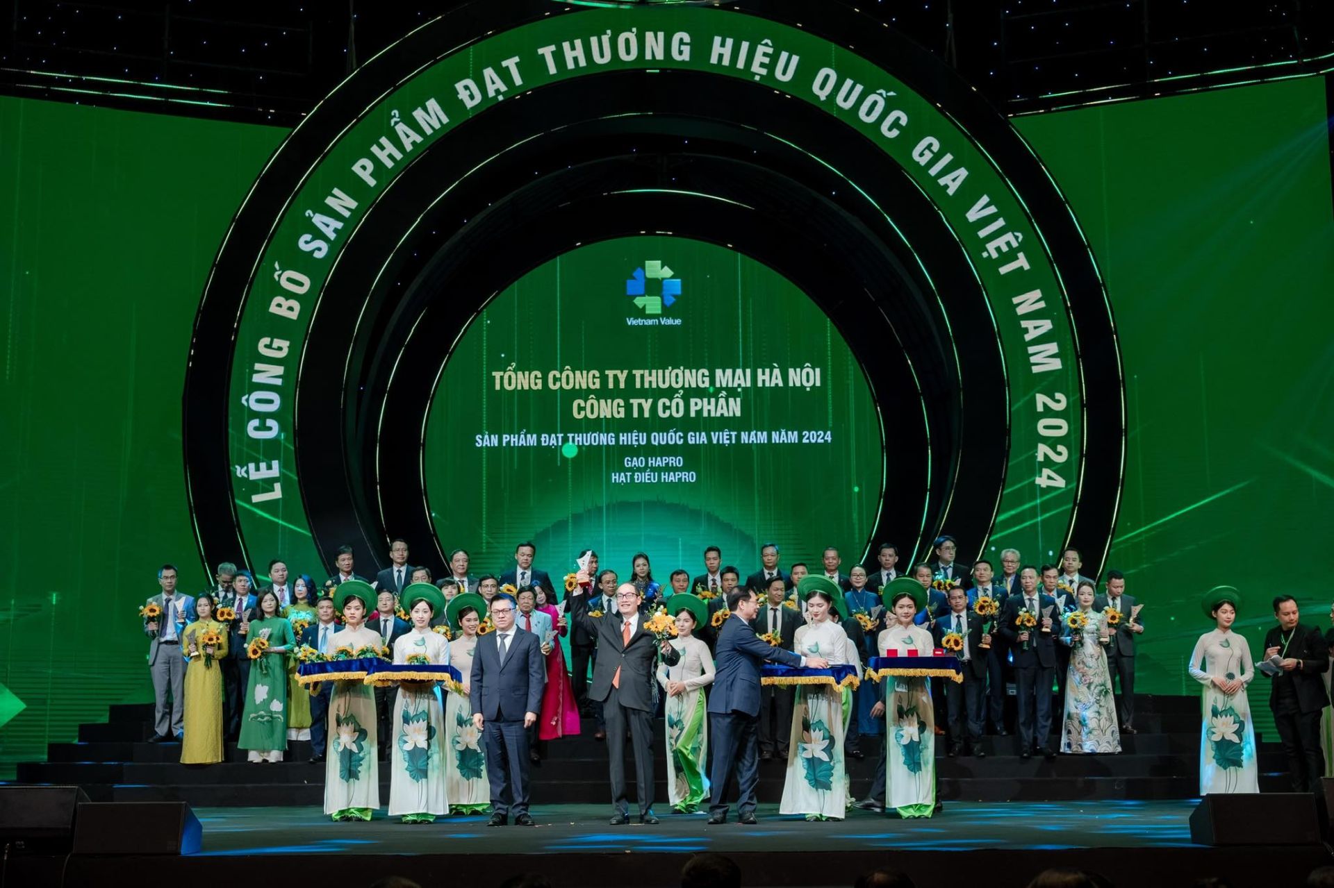 Những sản phẩm “Vươn mình tiến vào kỷ nguyên xanh” - Bài 26: Gạo & hạt điều Hapro