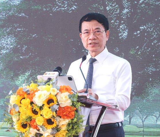 Bộ trưởng Bộ Khoa học và Công nghệ Nguyễn Mạnh Hùng phát biểu tại lễ khởi công.