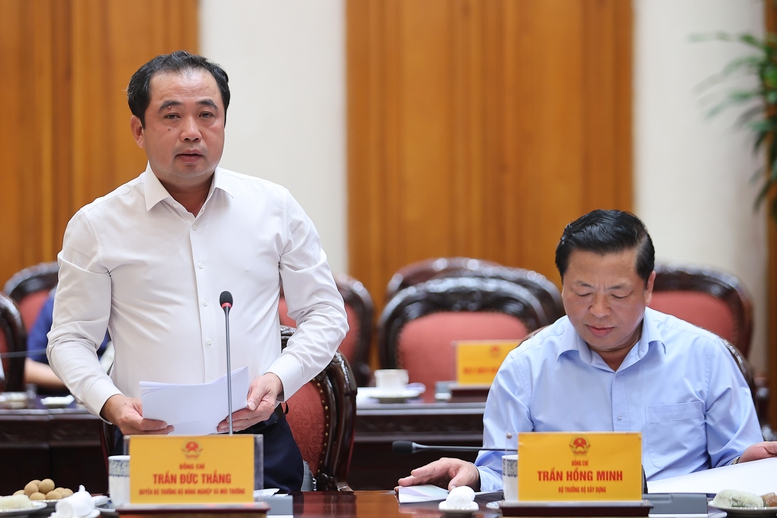 Quyền Bộ trưởng Bộ Nông nghiệp và Môi trường Trần Đức Thắng phát biểu - Ảnh: VGP/Nhật Bắc