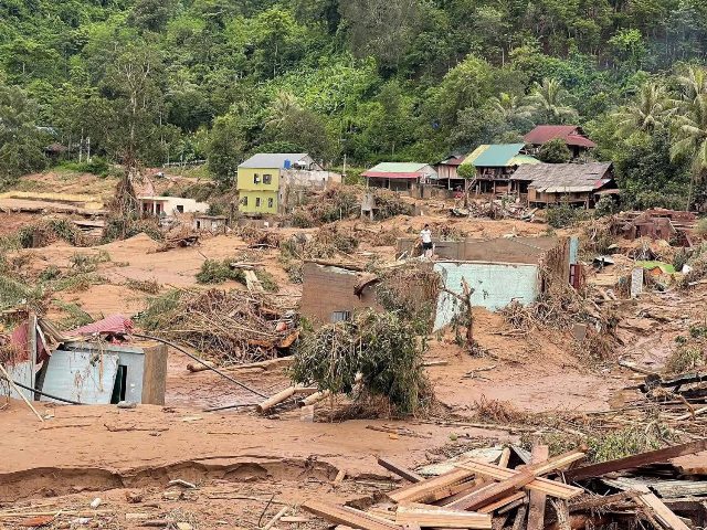 Nguy cơ sạt lở đe dọa hàng trăm hộ dân tại hai bản vùng biên Nghệ An