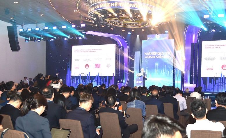 Sau 25 năm phát triển, thị trường chứng khoán Việt Nam đã có những chuyển mình ngoạn mục - Ảnh: VGP/Trần Mạnh