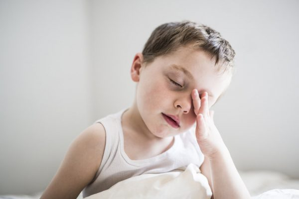 Mất ngủ có thể làm tăng nặng hành vi ở trẻ tăng động