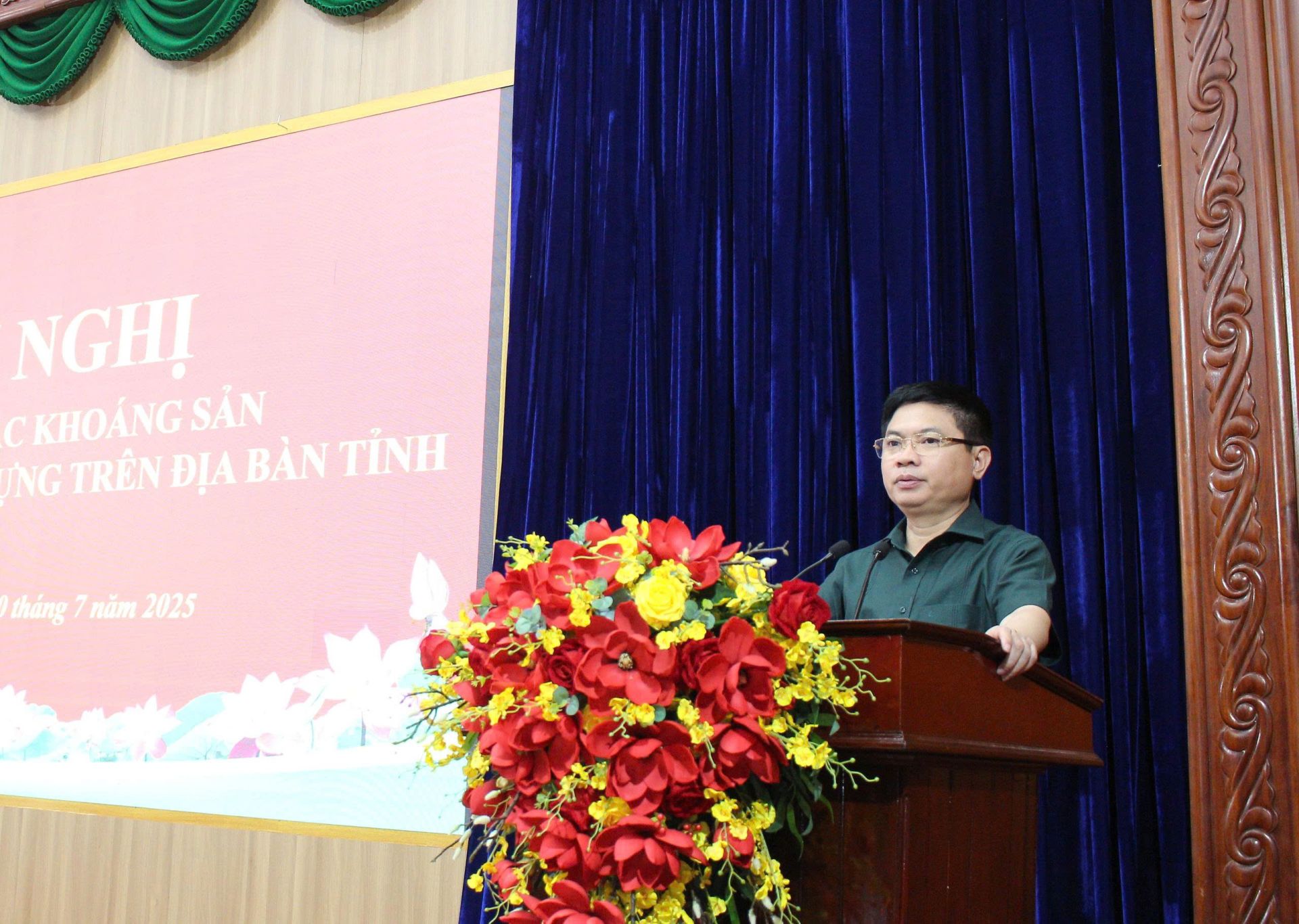 Bí thư Tỉnh ủy Ninh Bình Trương Quốc Huy phát biểu tại hội nghị