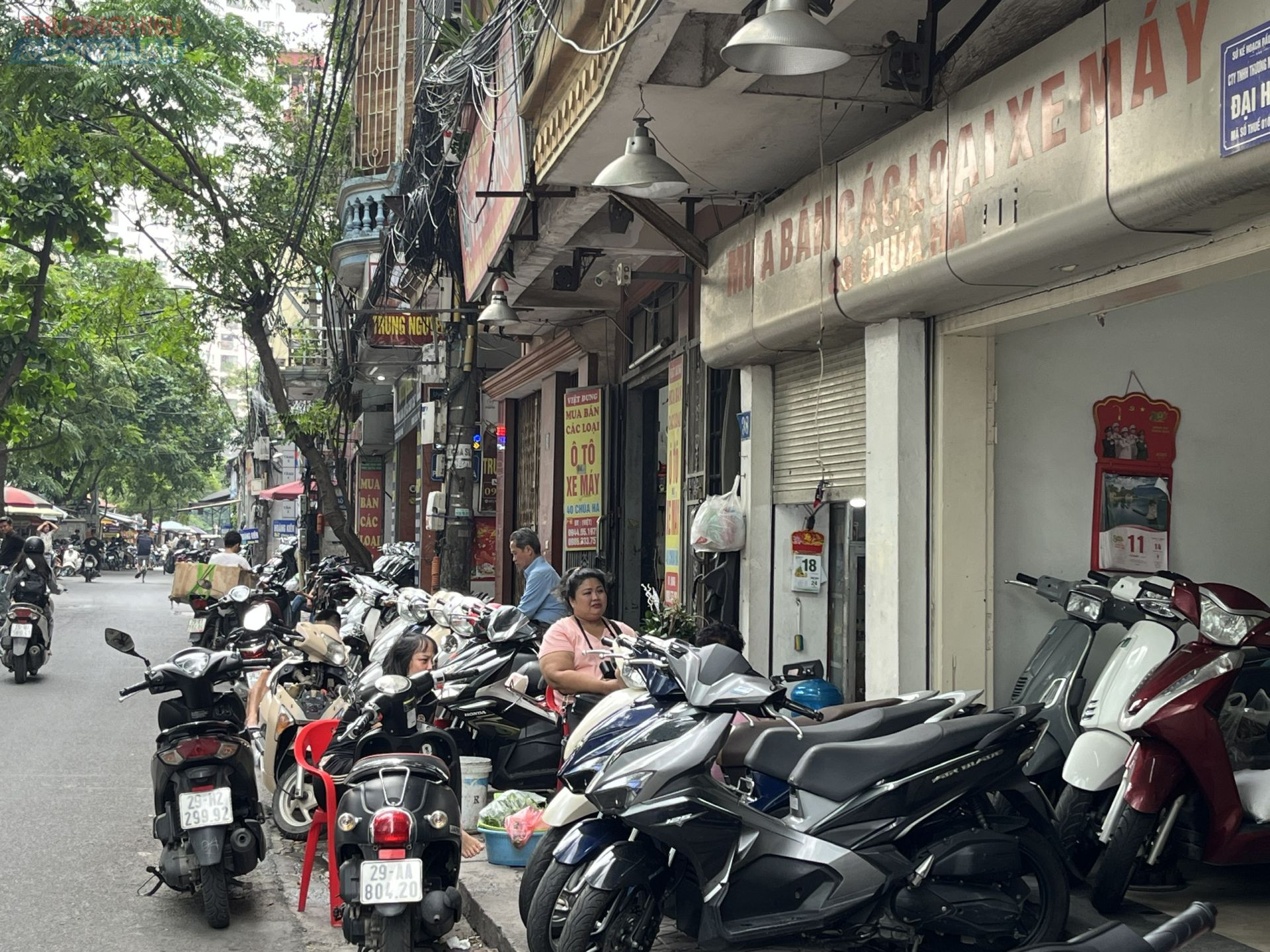 Thực tế đó cho thấy, trong quá trình chuyển đổi hướng đến giao thông xanh rất cần những chính sách hỗ trợ cụ thể và kịp thời từ hỗ trợ vốn đến tạo điều kiện chuyển đổi mô hình kinh doanh phù hợp. Bởi chuyển đổi bền vững không chỉ là thay đổi phương tiện, mà còn là hành trình đồng hành để không ai bị bỏ lại phía sau trên con đường hiện đại hóa và xanh hóa giao thông Thủ đô.