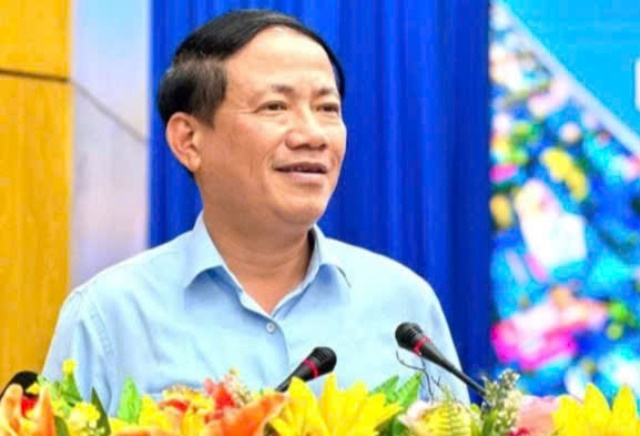 Chủ tịch UBND tỉnh Gia Lai Phạm Anh Tuấn phát biểu tại buổi đối thoại Chủ tịch UBND tỉnh Gia Lai Phạm Anh Tuấn phát biểu tại buổi đối thoại