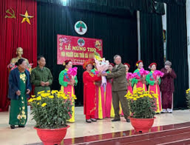 Chủ tịch Hội Người cao tuổi cấp xã nghỉ việc do sáp nhập: Hưởng trợ cấp một lần 15 tháng phụ cấp Chủ tịch Hội Người cao tuổi cấp xã nghỉ việc do sáp nhập: Hưởng trợ cấp một lần 15 tháng phụ cấp