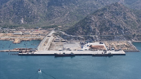 Cảng tổn hợp Cà Ná , tỉnh Khánh Hòa, hoàn thành giai đoạn I đã đi vào hoạt động, có thể đón tàu trọng tải lớn