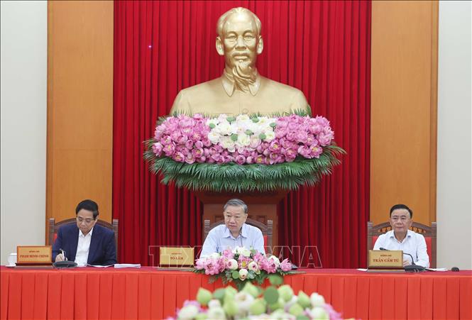 Tổng Bí thư Tô Lâm chủ trì buổi làm việc. Ảnh: Thống Nhất/TTXVN Tổng Bí thư Tô Lâm chủ trì buổi làm việc. Ảnh: Thống Nhất/TTXVN