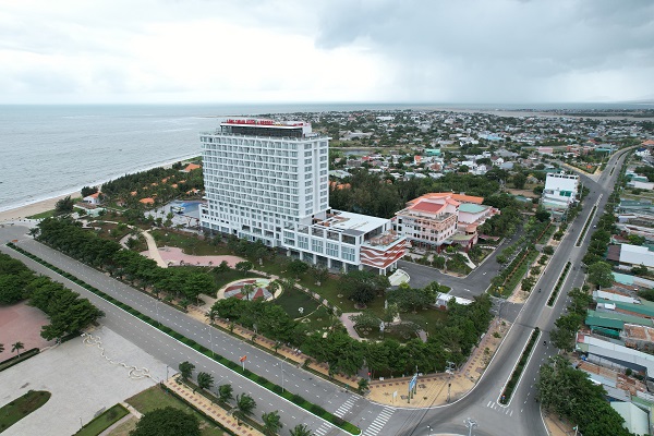 Khách sạn Long Thuận, Nam Khánh Hòa (Ninh Thuận cũ), một khách sạn nổi tiếng tại TP. Phan Rang- Tháp Chàm trước đây