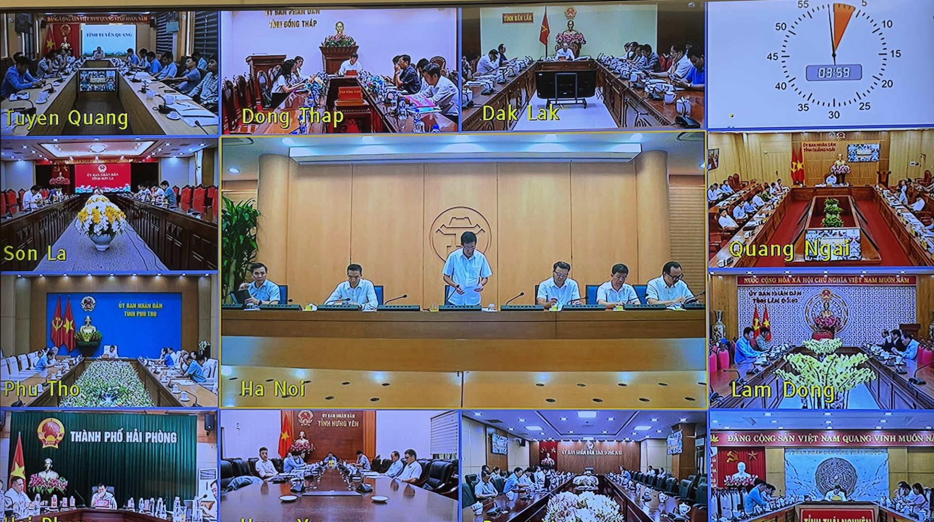 Thủ tướng giao VPCP phối hợp với Bộ Xây dựng tổng hợp đầy đủ ý kiến của Phó Thủ tướng Trần Hồng Hà, Phó Thủ tướng Hồ Đức Phớc và các đồng chí thành viên Ban chỉ đạo... để dự thảo Thông báo kết luận bảo đảm "6 rõ", khả thi, tổ chức triển khai đồng bộ, hiệu quả, chất lượng - Ảnh: VGP/Nhật Bắc Thủ tướng giao VPCP phối hợp với Bộ Xây dựng tổng hợp đầy đủ ý kiến của Phó Thủ tướng Trần Hồng Hà, Phó Thủ tướng Hồ Đức Phớc và các đồng chí thành viên Ban chỉ đạo... để dự thảo Thông báo kết luận bảo đảm "6 rõ", khả thi, tổ chức triển khai đồng bộ, hiệu quả, chất lượng - Ảnh: VGP/Nhật Bắc