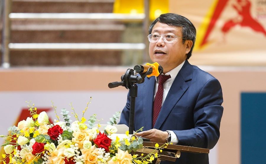 Phó Chủ tịch UBND tỉnh Hà Tĩnh phát biểu tại lễ bế mạc. Phó Chủ tịch UBND tỉnh Hà Tĩnh phát biểu tại lễ bế mạc.