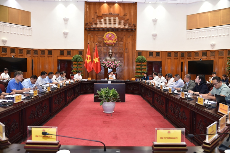 Phó Thủ tướng Chính phủ Hồ Đức Phớc họp với các bộ, ngành, hiệp hội, doanh nghiệp chứng khoán, bất động sản về dự án Luật Thuế thu nhập cá nhân (thay thế) - Ảnh: VGP/Trần Mạnh