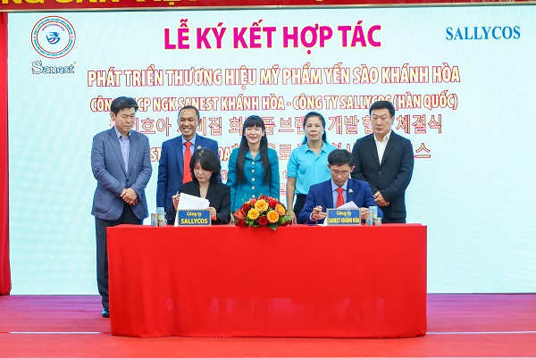 Ký kết hợp tác