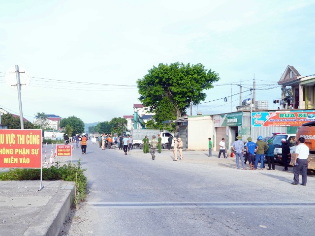 Nghệ An cưỡng chế hai điểm nóng, gỡ vướng Dự án nâng cấp Quốc lộ 7A