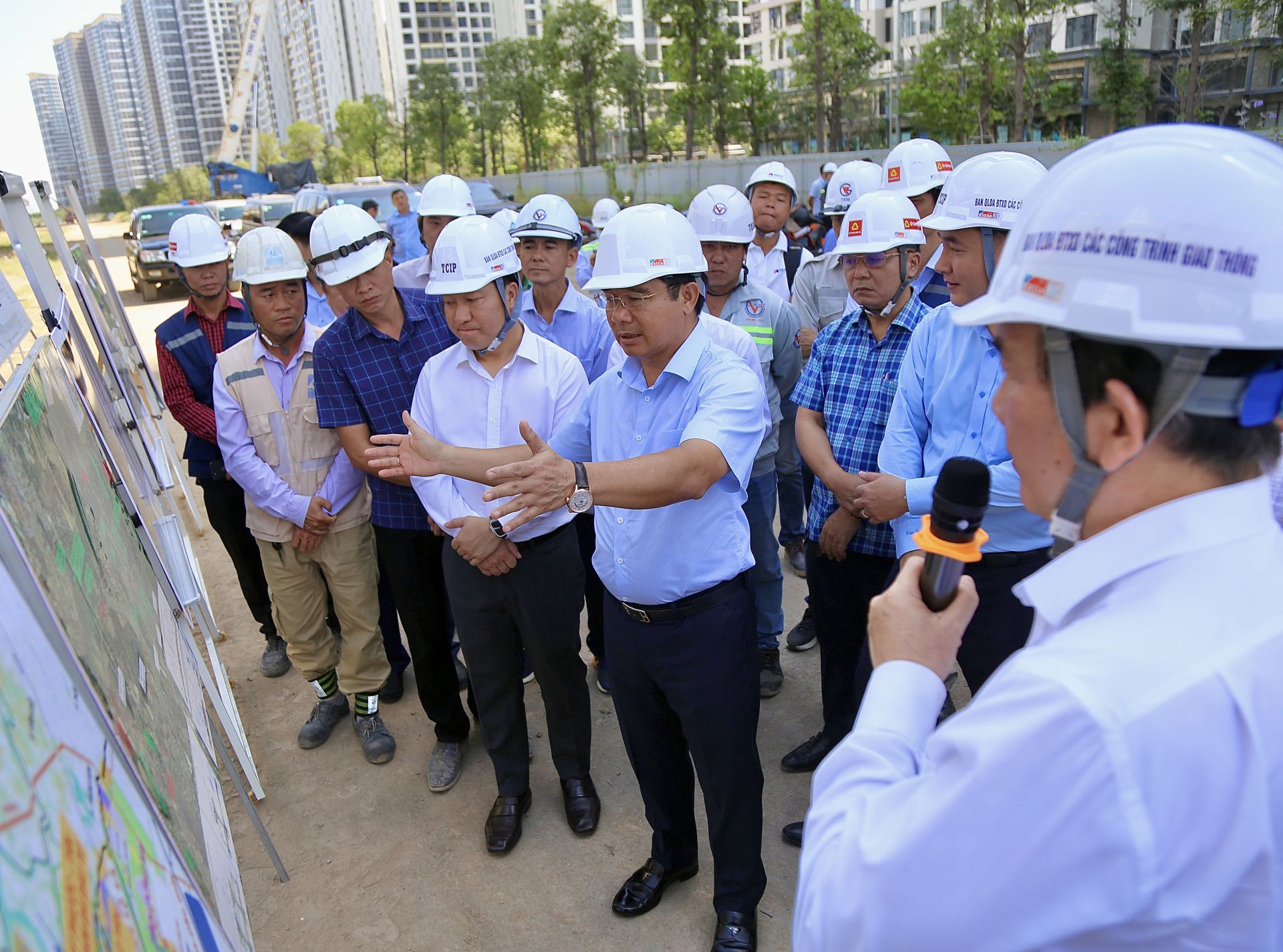 TP. HCM kiện toàn Tổ Công tác đặc biệt rà soát, tháo gỡ khó khăn cho các công trình