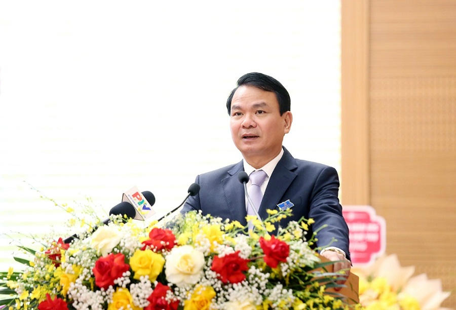 Bí thư Tỉnh ủy Đặng Xuân Phong phát biểu chỉ đạo tại Đại hội Đảng bộ UBND tỉnh Phú Thọ lần thứ nhất, nhiệm kỳ 2025-2030. Ảnh: LG