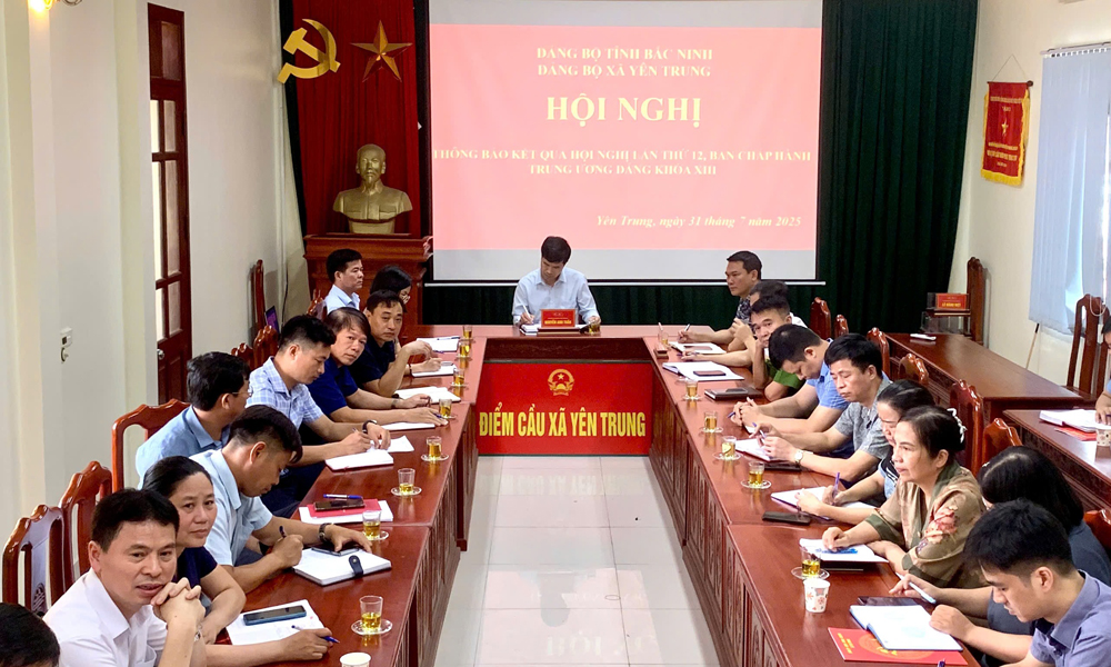 Quang cảnh hội nghị tại điểm cầu Đảng bộ xã Yên Trung. Quang cảnh hội nghị tại điểm cầu Đảng bộ xã Yên Trung.