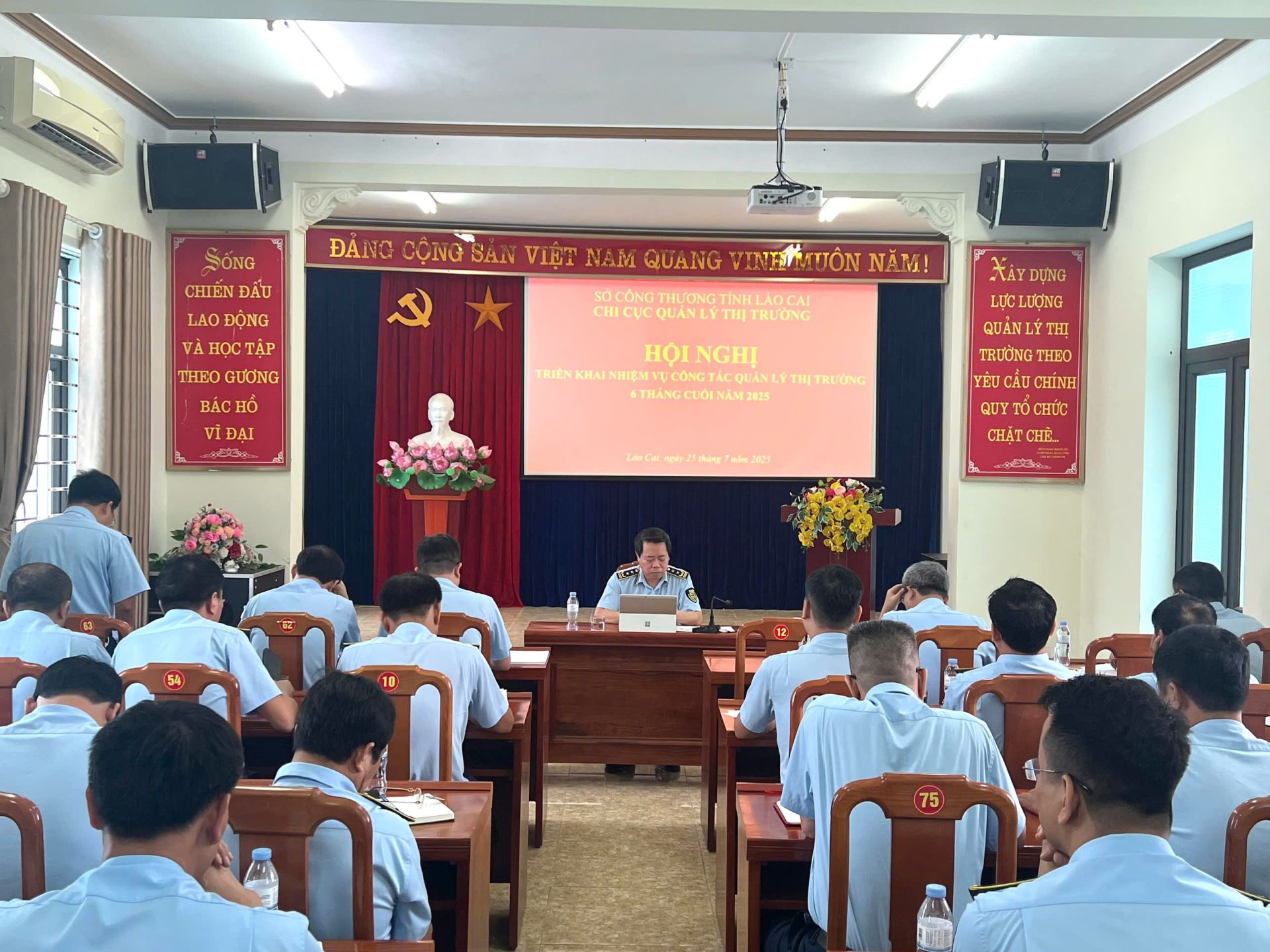 Chi cục Quản lý thị trường tỉnh Lào Cai triển khai nhiệm vụ sau sáp nhập tỉnh