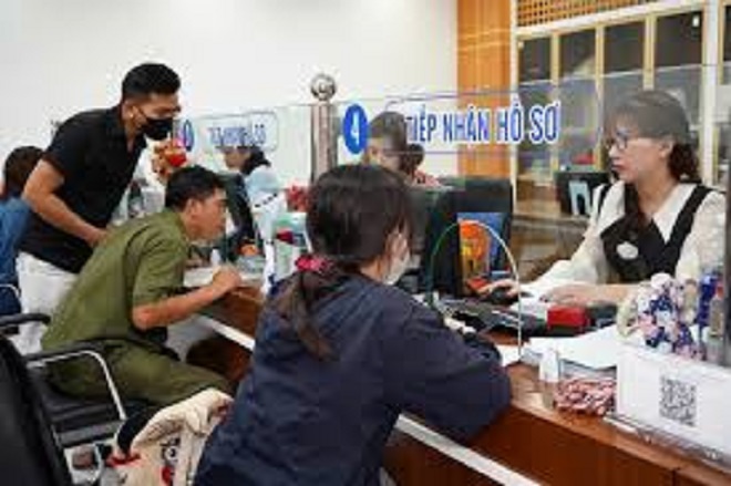 Từ tháng 8, nhiều chính sách mới sẽ có hiệu lực: Siết chặt quản lý vốn nhà nước, hỗ trợ nhân sự chuyển đổi số và hợp pháp hóa lãnh sự Từ tháng 8, nhiều chính sách mới sẽ có hiệu lực: Siết chặt quản lý vốn nhà nước, hỗ trợ nhân sự chuyển đổi số và hợp pháp hóa lãnh sự