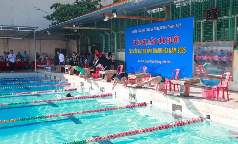 Khai mạc Giải bơi, lặn cứu đuối các Câu lạc bộ tỉnh Thanh Hóa năm 2025