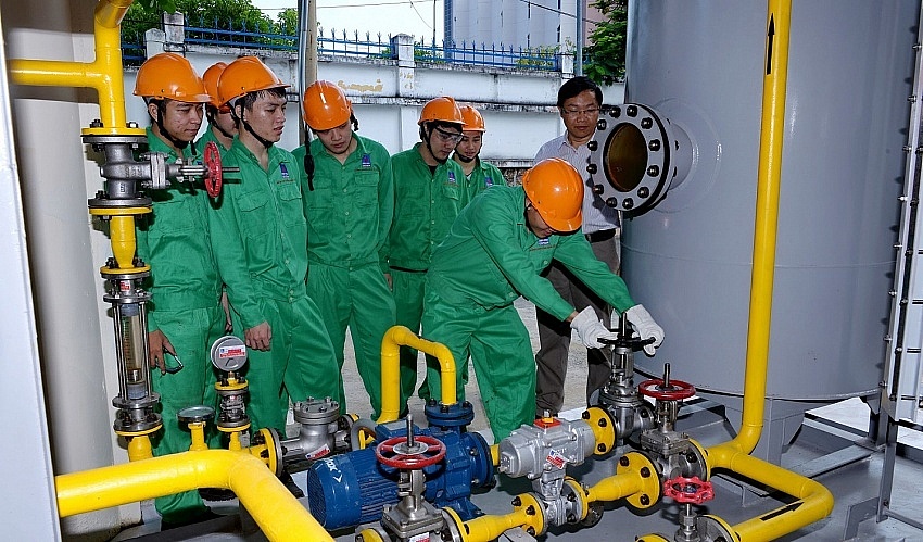 Học viên của PV College được đào tạo kỹ lưỡng, từ lý thuyết đến thực hành, từ kiến thức đến kỹ năng nghề nghiệp