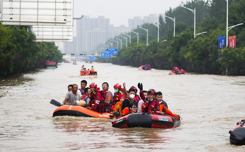 Thủ tướng Phạm Minh Chính gửi Điện thăm hỏi đến Thủ tướng Trung Quốc về thiệt hại do mưa lũ