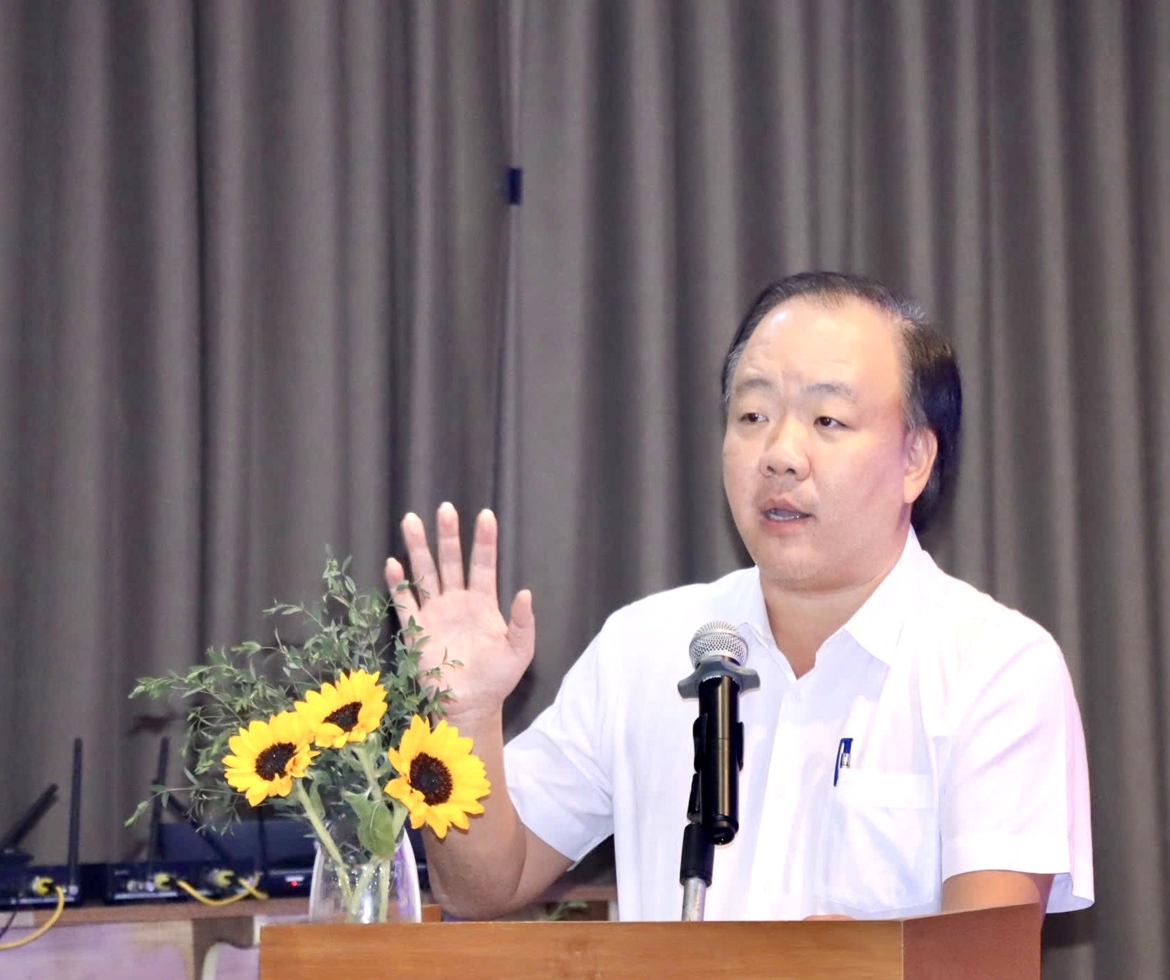 ông Trần Hữu Linh, Cục trưởng Cục Quản lý và Phát triển thị trường trong nước