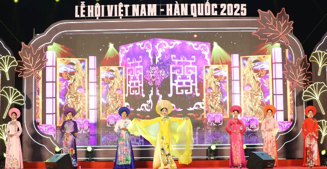 Đà Nẵng: Chạm mốc 1 triệu lượt khách du lịch Hàn Quốc trong năm 2025