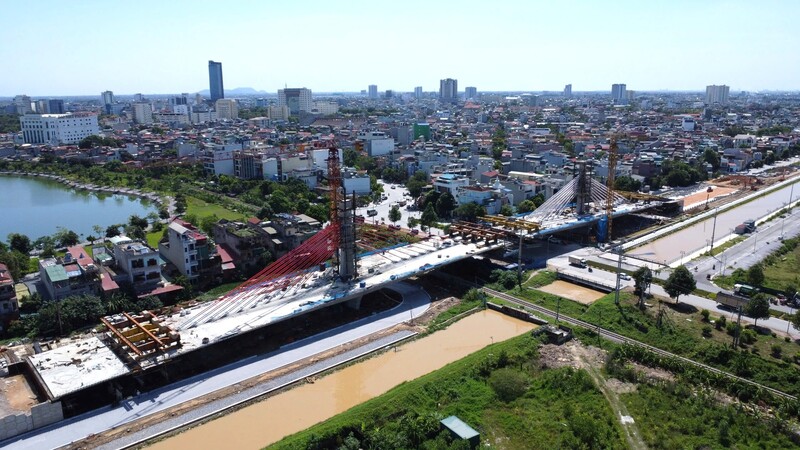 Thanh Hóa: Dự án cầu vượt đường sắt Bắc - Nam đã đạt tiến độ khoảng 75%