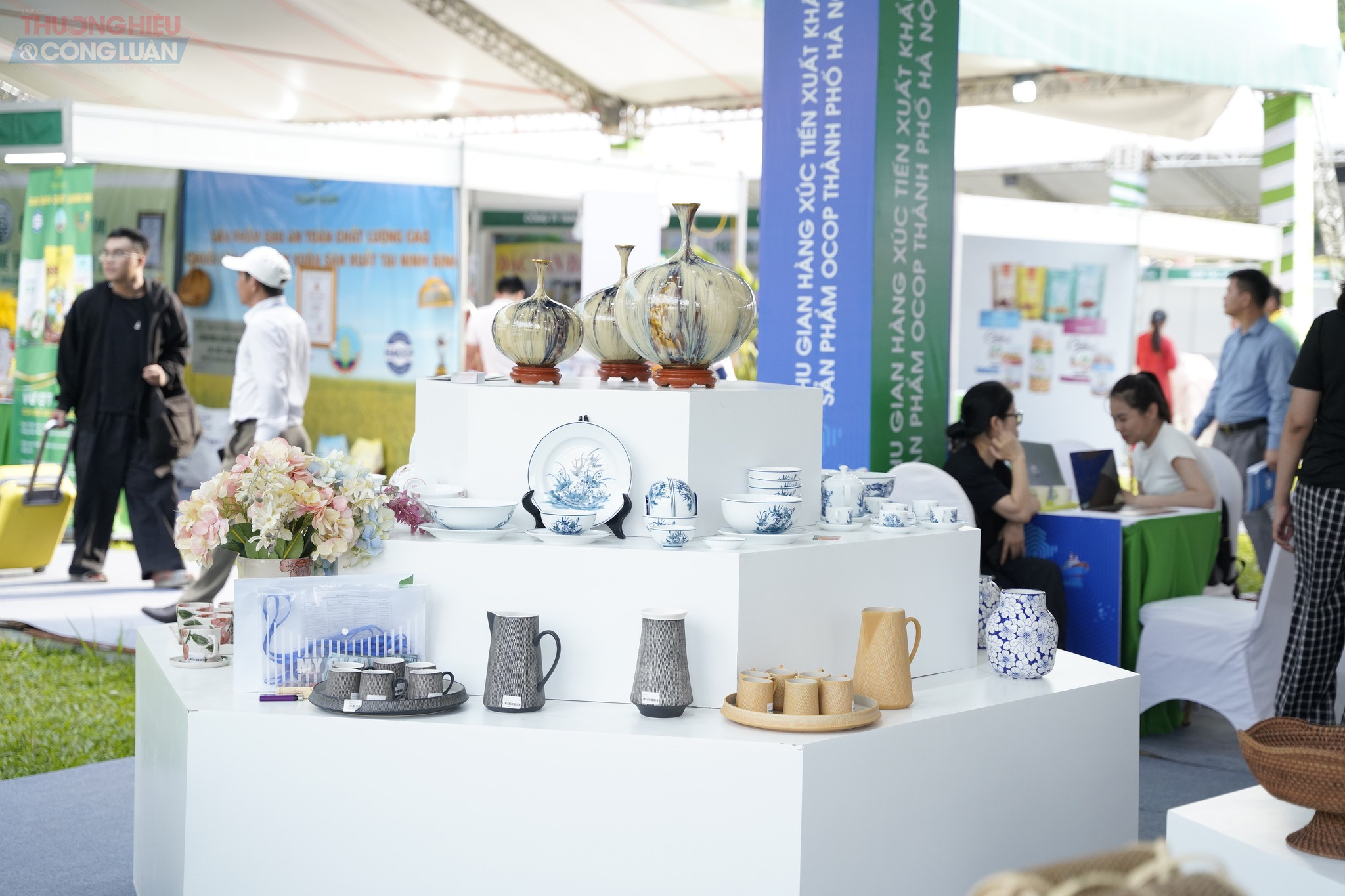 Mặt hàng thủ công mỹ nghệ không chỉ là sản phẩm, mà là kết tinh của bàn tay tài hoa, bản sắc dân tộc, chiều sâu văn hóa truyền thống và tiềm lực xuất khẩu mạnh mẽ của Việt Nam.