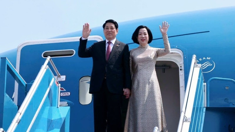 Chủ tịch nước Lương Cường rời Hà Nội lên đường thăm cấp Nhà nước đến Ai Cập và Angola