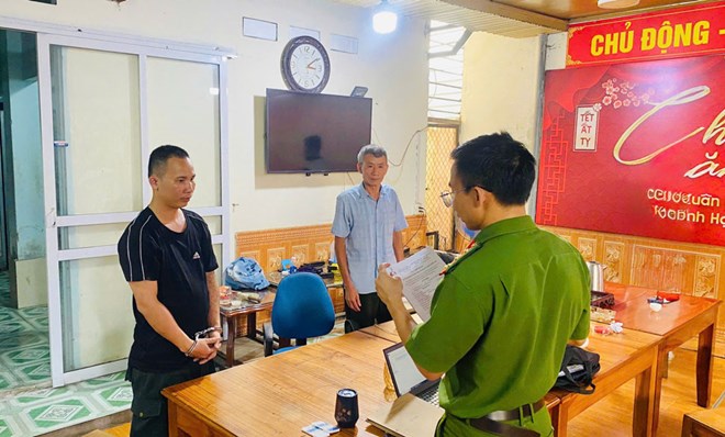 Lào Cai: Bắt giữ kẻ giả danh công an thực hiện hành vi cướp tài sản
