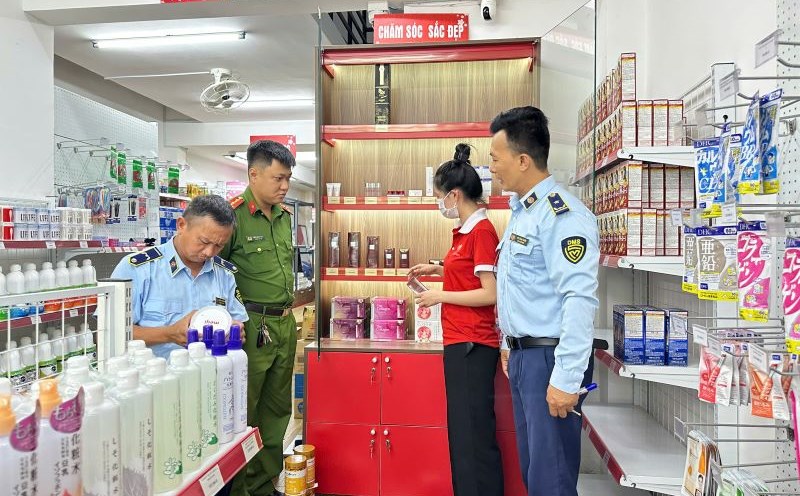 Hà Nội: Xuất hiện nhiều thủ đoạn mới của các đối tượng sản xuất hàng giả