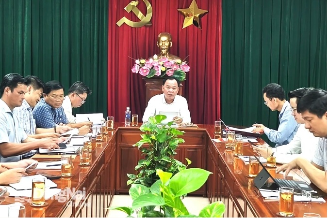 Chủ tịch UBND tỉnh Đồng Nai tại làm việc với đại diện 3 khu công nghiệp. Ảnh: UBND Đồng Nai