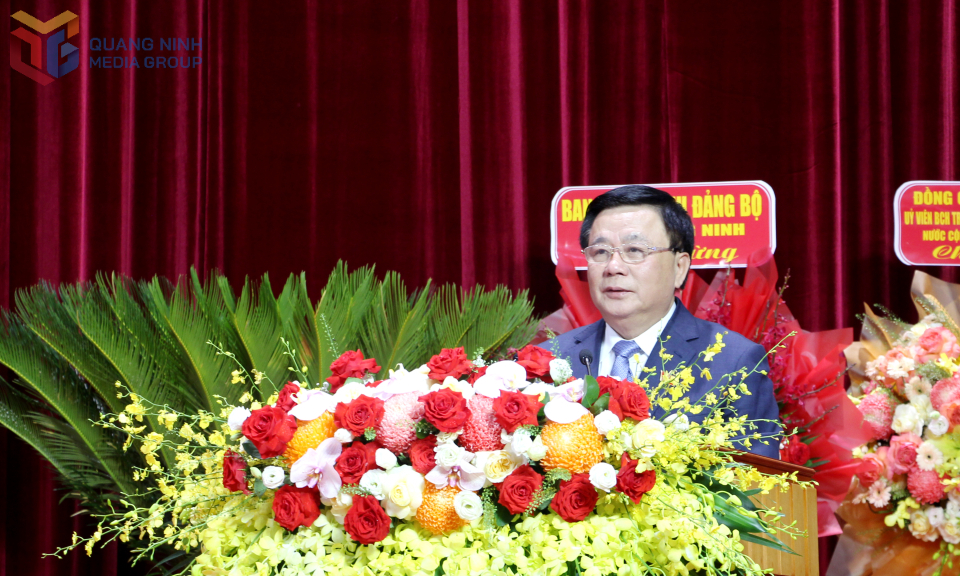 GS.TS Nguyễn Xuân Thắng, Ủy viên Bộ Chính trị, Giám đốc Học viện Chính trị quốc gia Hồ Chí Minh, Chủ tịch Hội đồng Lý luận Trung ương, ĐBQH tỉnh, phát biểu chỉ đạo Đại hội. GS.TS Nguyễn Xuân Thắng, Ủy viên Bộ Chính trị, Giám đốc Học viện Chính trị quốc gia Hồ Chí Minh, Chủ tịch Hội đồng Lý luận Trung ương, ĐBQH tỉnh, phát biểu chỉ đạo Đại hội.